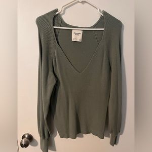 Abercrombie sweater size large.